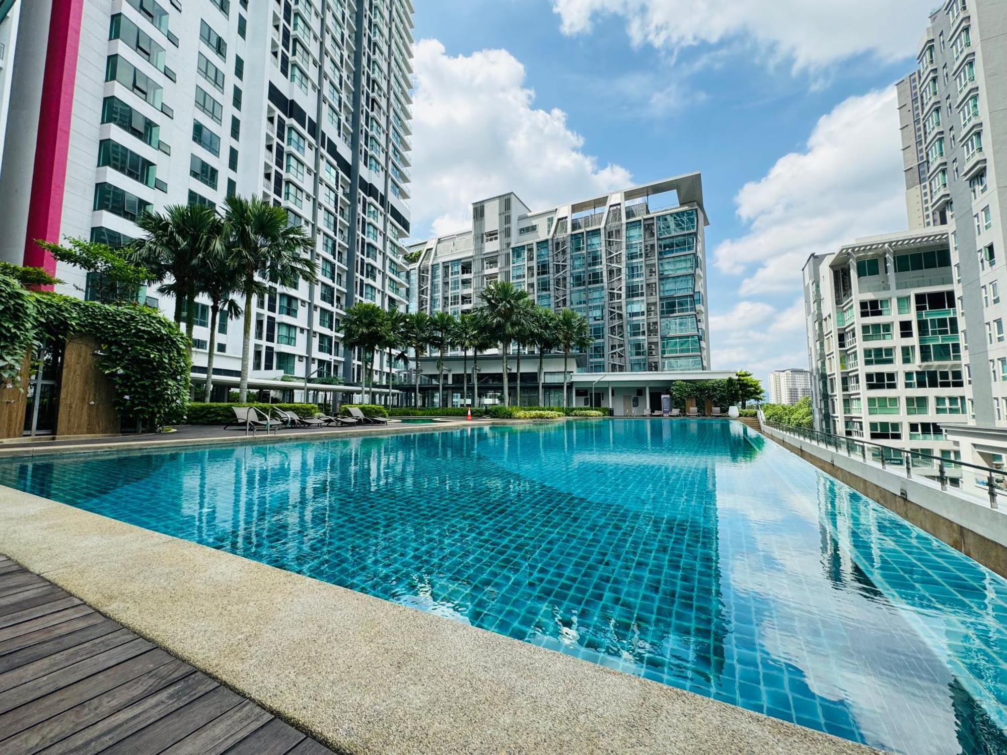 Sunway Velocity V By Deurban Kuala Lumpur